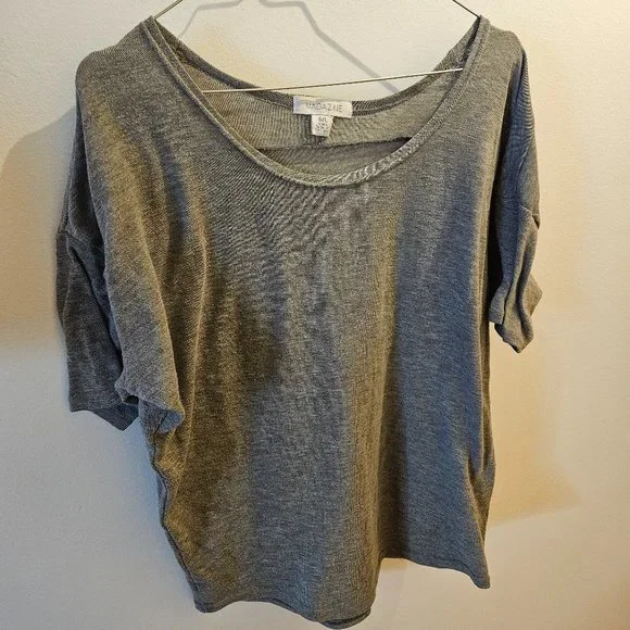 Grey top - Picture 1 of 1